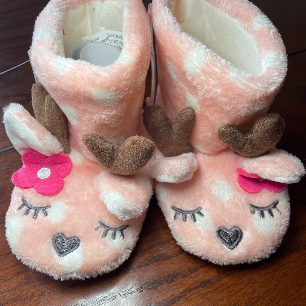 Cat & Jack reindeer pink slippers S 12-24M